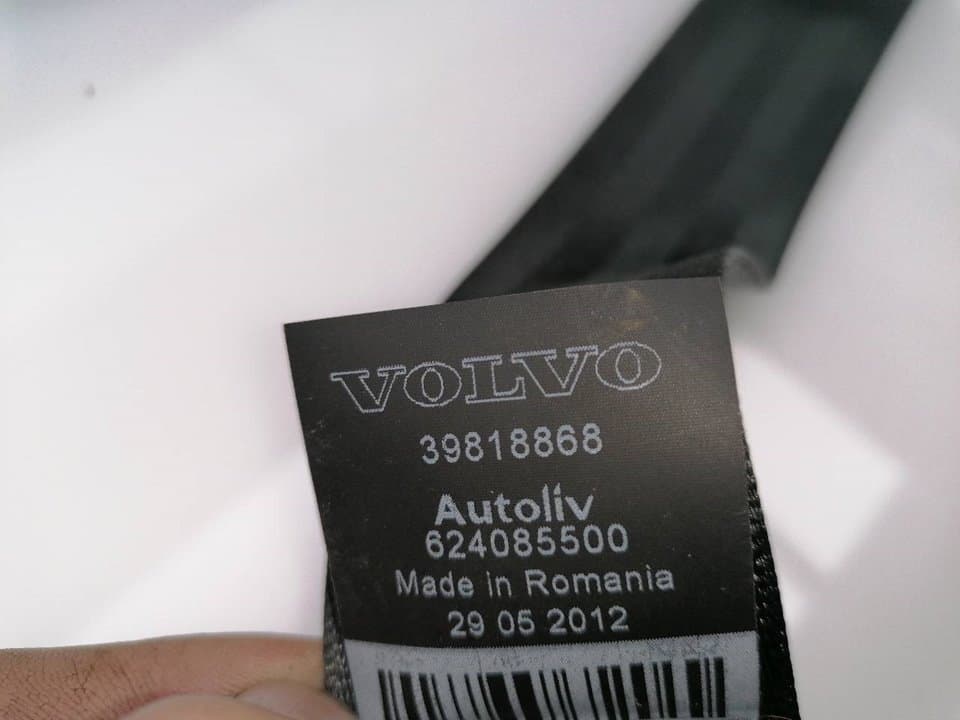 Cinturon seguridad trasero izquierdo VOLVO V60 FAMILIAR 4