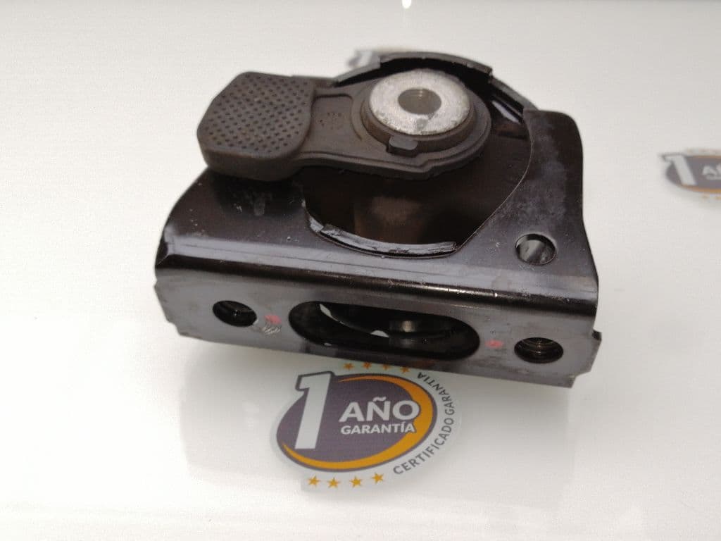 Soporte motor TOYOTA AURIS 2