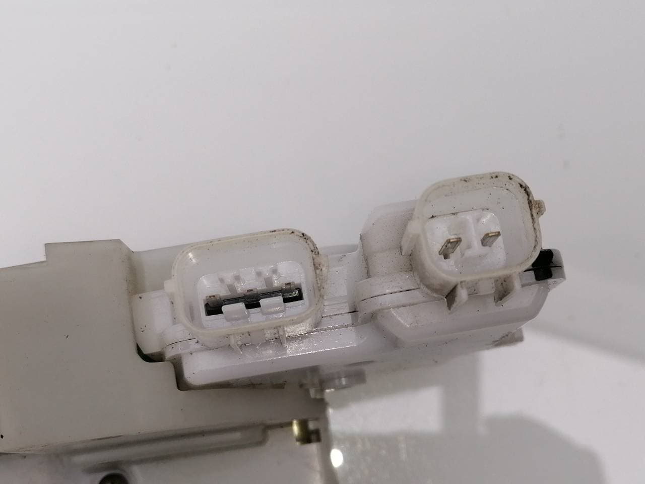 Cerradura puerta trasera derecha HONDA ACCORD BERLINA (CU) 3
