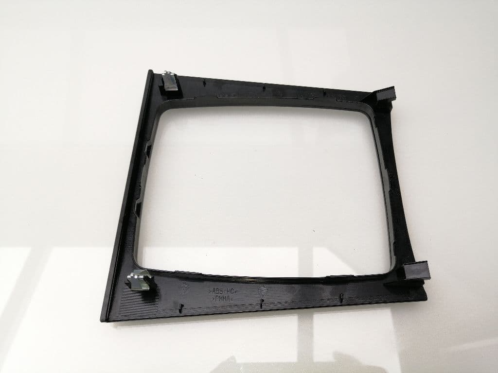 Plastico MERCEDES-BENZ CLASE C (W203) BERLINA 2