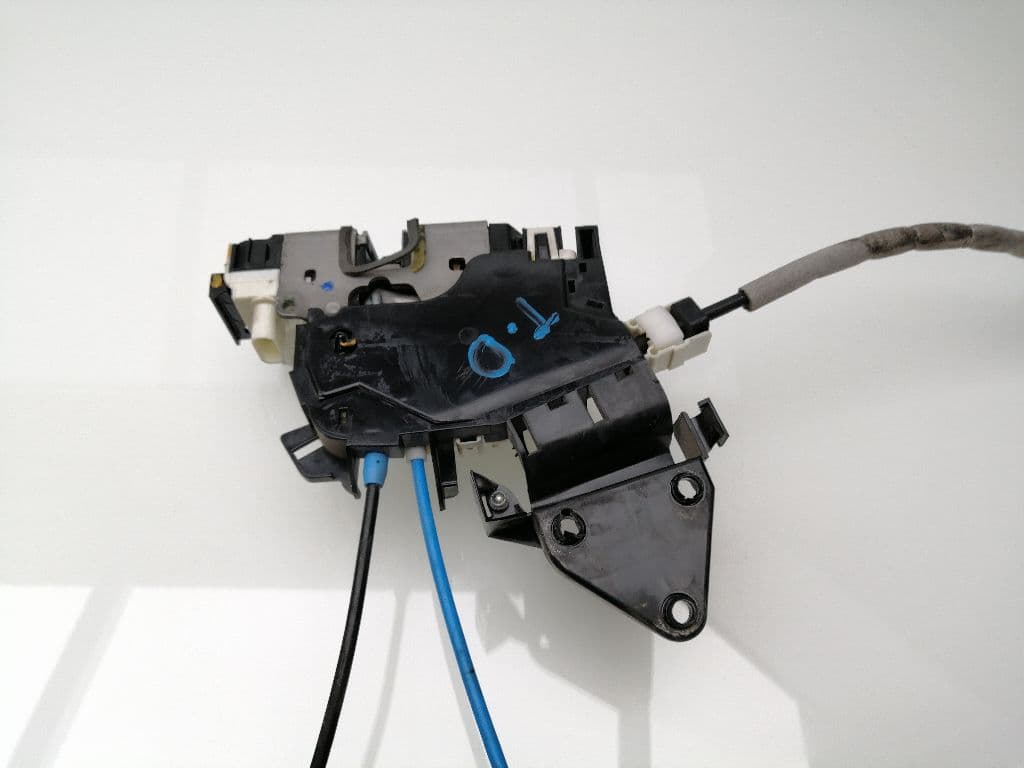 Cerradura puerta trasera derecha MERCEDES-BENZ CLASE C (W203) BERLINA 4