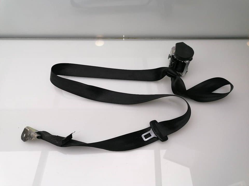 Cinturon seguridad trasero derecho SEAT LEON (1P1)