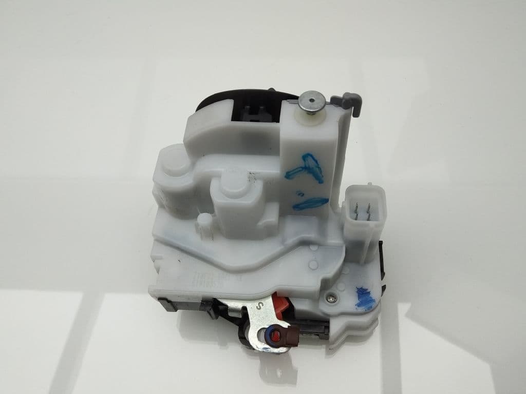 Cerradura maletero / porton OPEL CORSA E 2