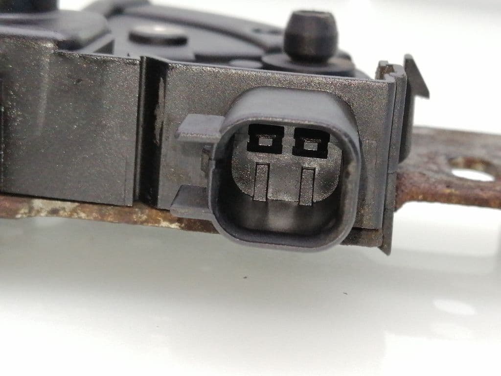 Cerradura capot FORD MONDEO BERLINA/FAMILIAR (FD) 3