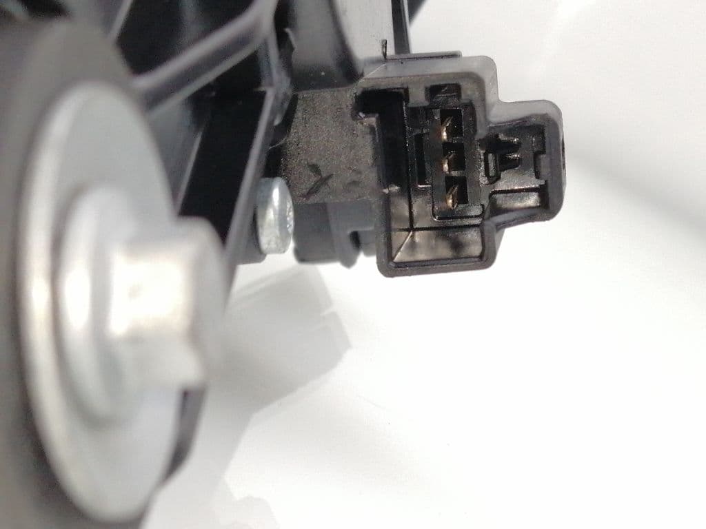 Motor limpia trasero FORD FIESTA (CE1) 3