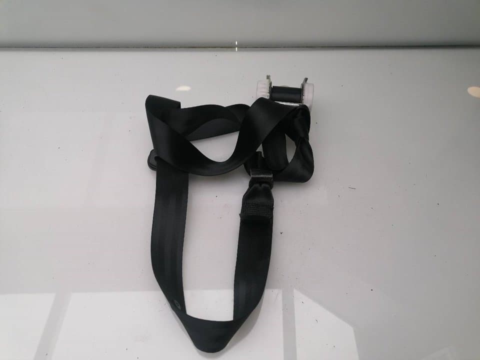 Cinturon seguridad trasero izquierdo FORD FIESTA (CE1)