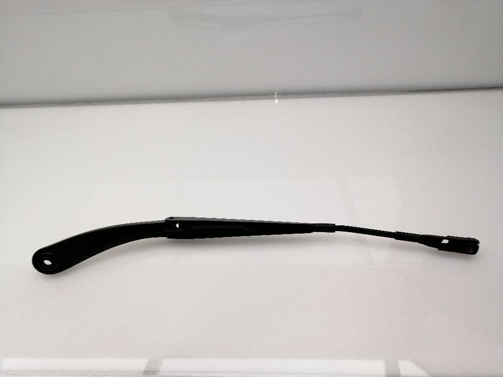 Brazo limpia delantero izquierdo MERCEDES-BENZ CLASE A (W169) 3