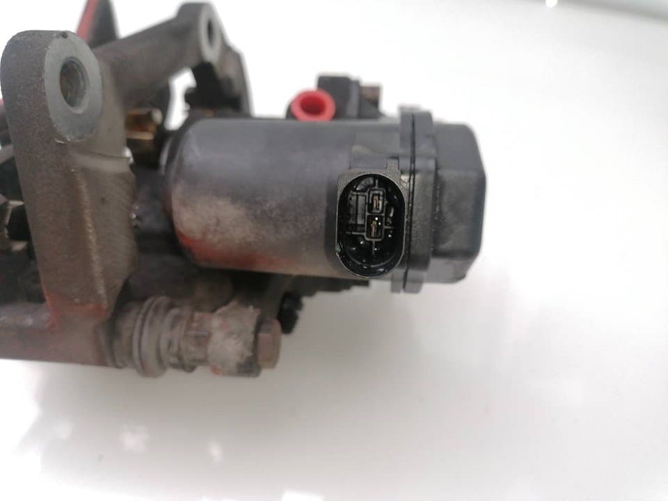 Recambio AUDI A4 AVANT (8E) ref. 8K0615404B 2