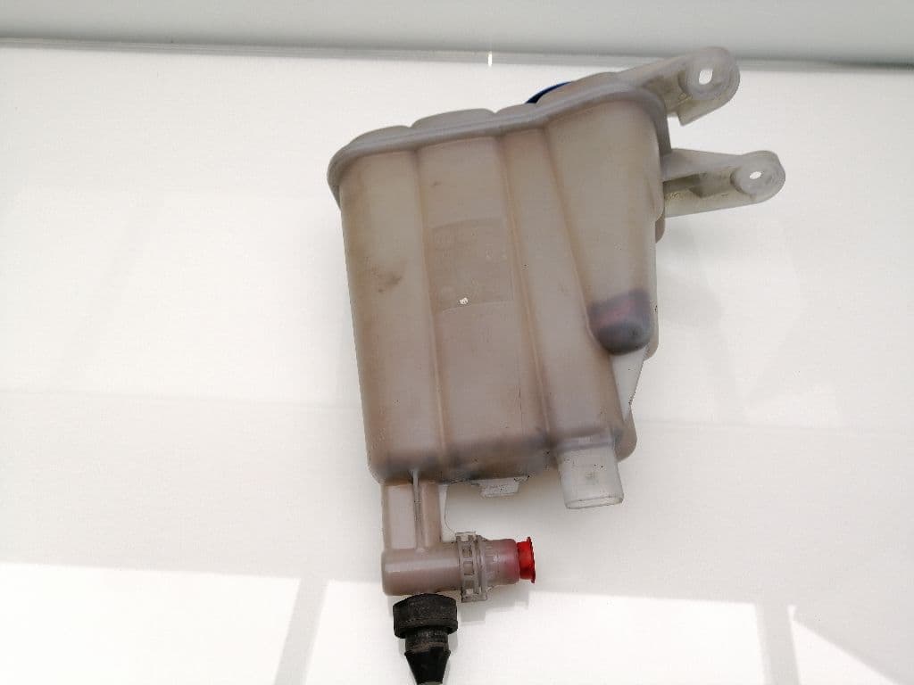 Deposito expansion AUDI A4 AVANT (8E)