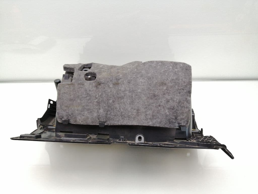 Guantera AUDI A4 AVANT (8E) 4