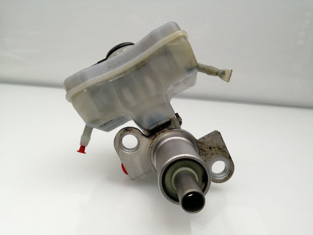 Bomba freno AUDI A4 AVANT (8E) 3