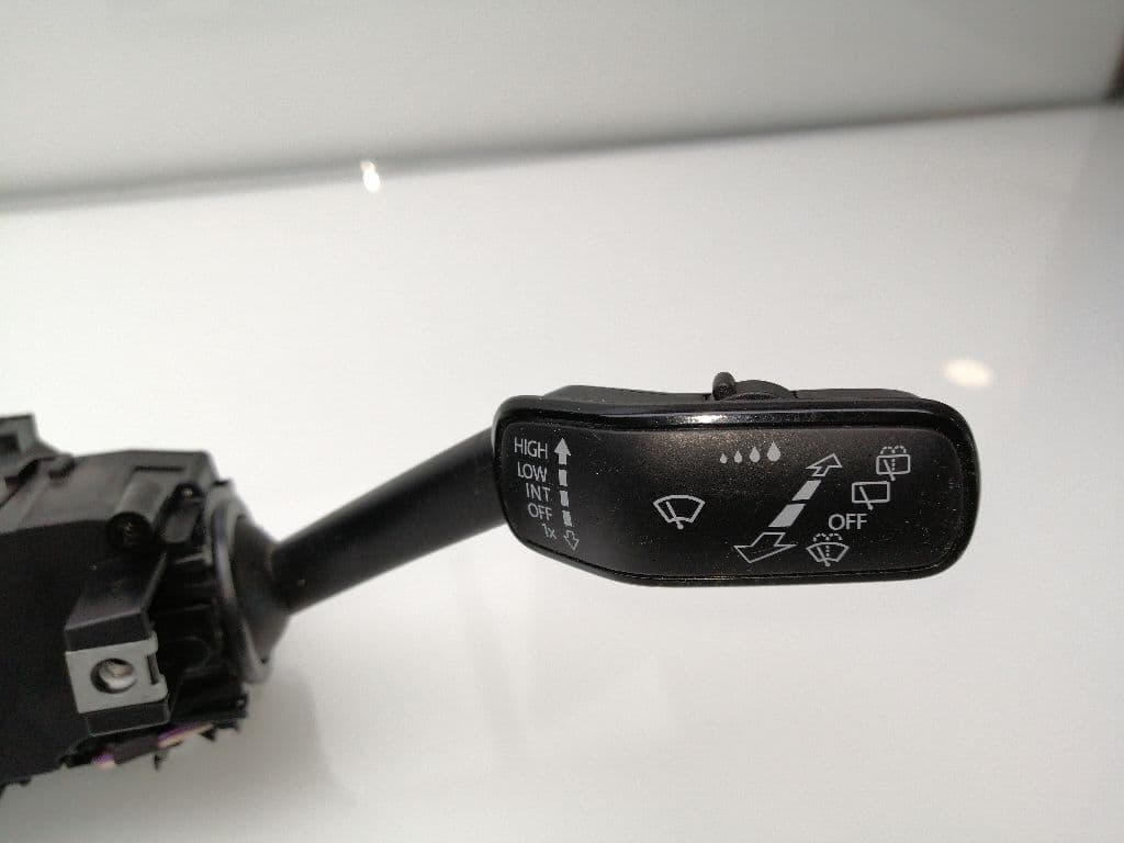 Mando multifuncion SEAT IBIZA SC (6P5) 2