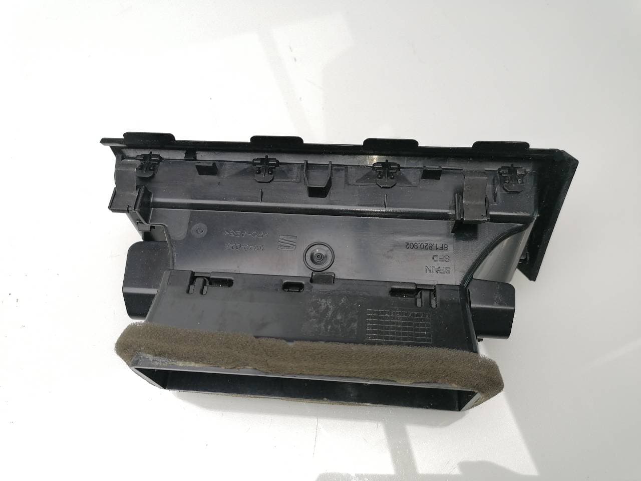 Plastico SEAT IBIZA SC (6P5) 4