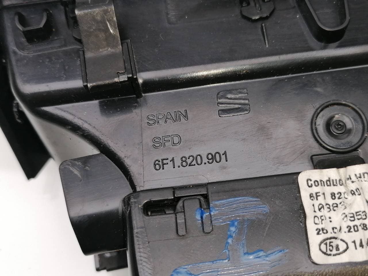 Plastico SEAT IBIZA SC (6P5) 3