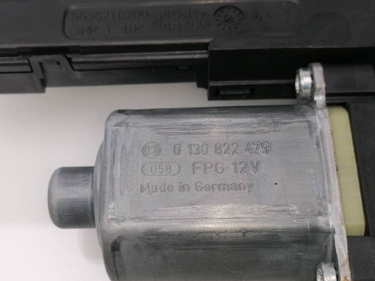 Motor elevalunas delantero izquierdo RENAULT MEGANE III SPORT TOURER 3