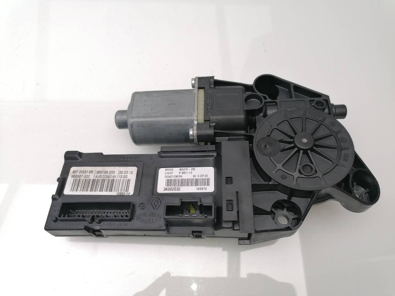 Motor elevalunas delantero izquierdo RENAULT MEGANE III SPORT TOURER 2