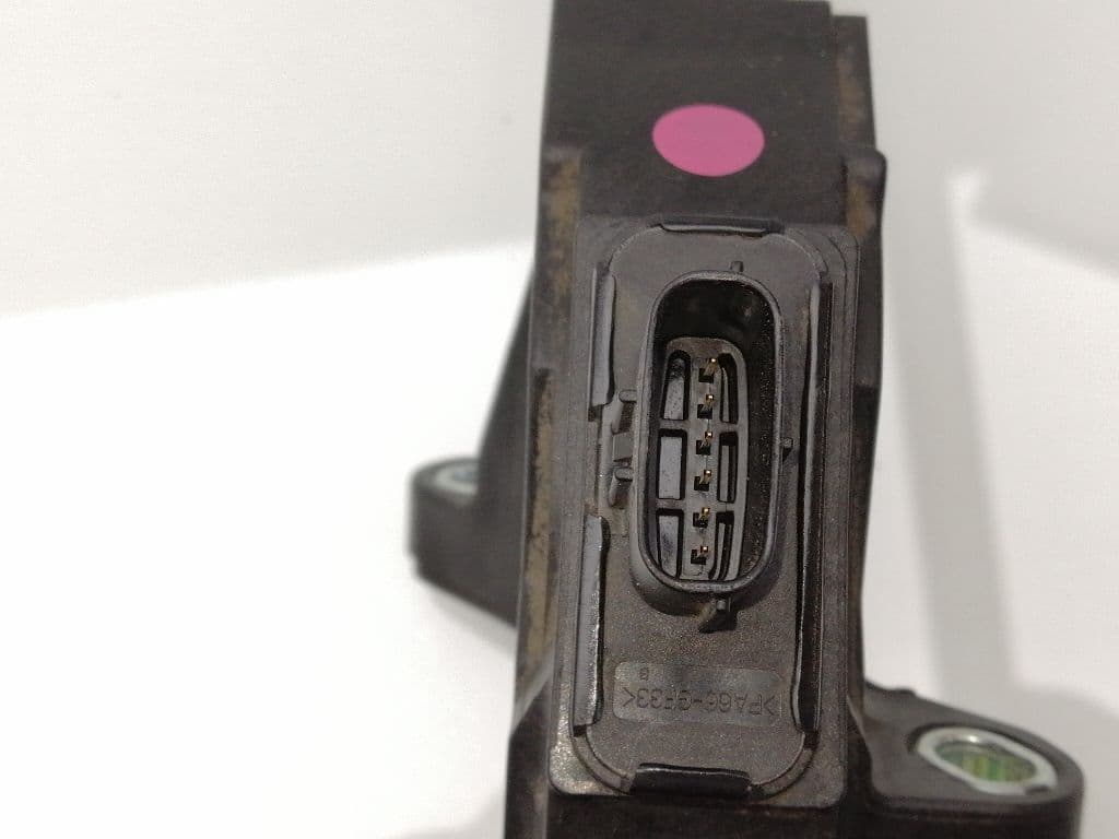 Pedal acelerador TOYOTA AVENSIS 3