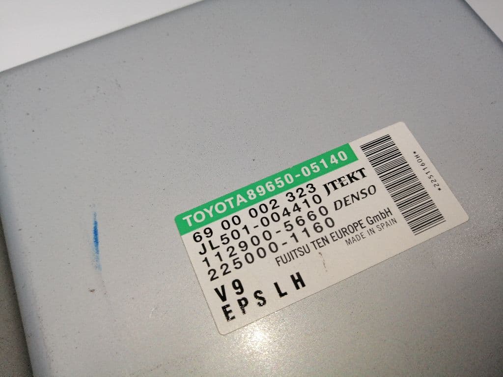 Modulo electronico TOYOTA AVENSIS 2