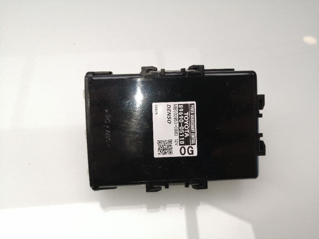 Modulo electronico TOYOTA AVENSIS