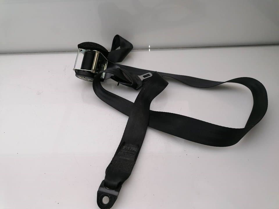 Cinturon seguridad trasero izquierdo TOYOTA AVENSIS 5