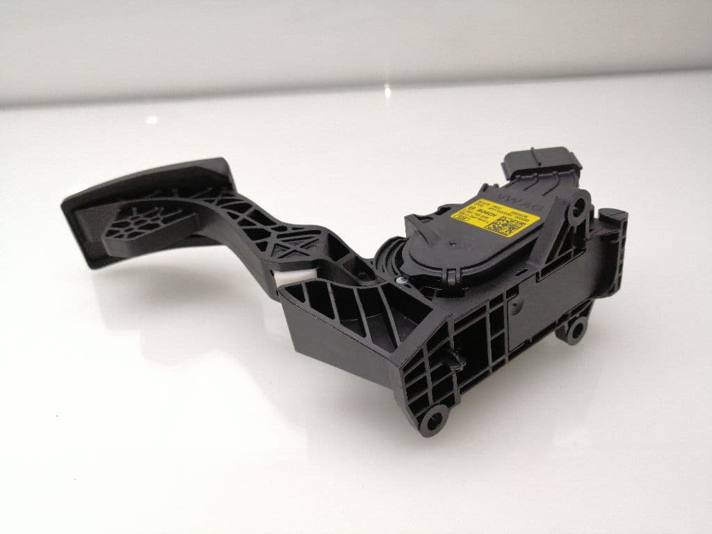 Pedal acelerador SKODA RAPID 3