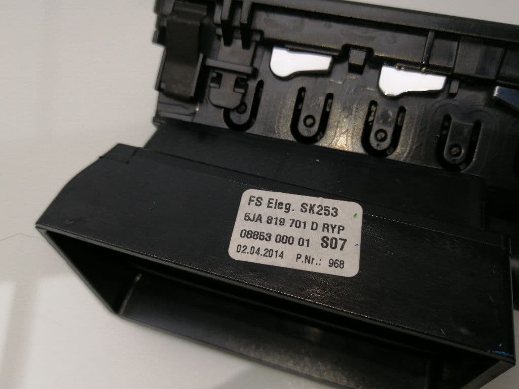 Plastico SKODA RAPID 3
