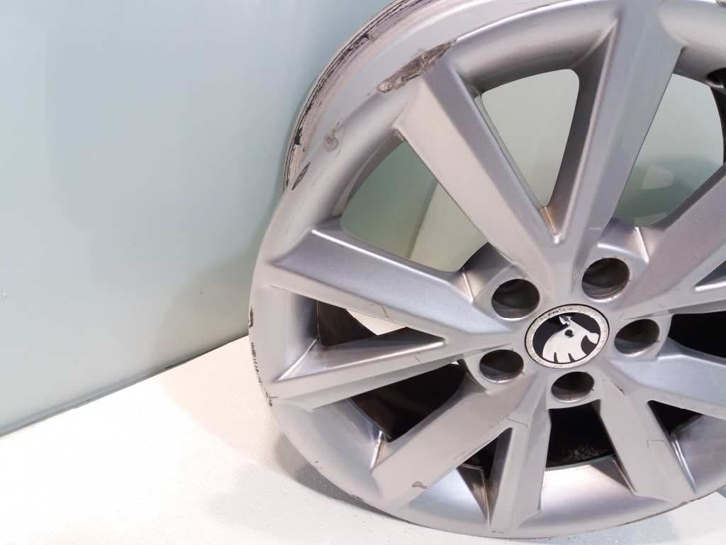 Llanta SKODA RAPID 2