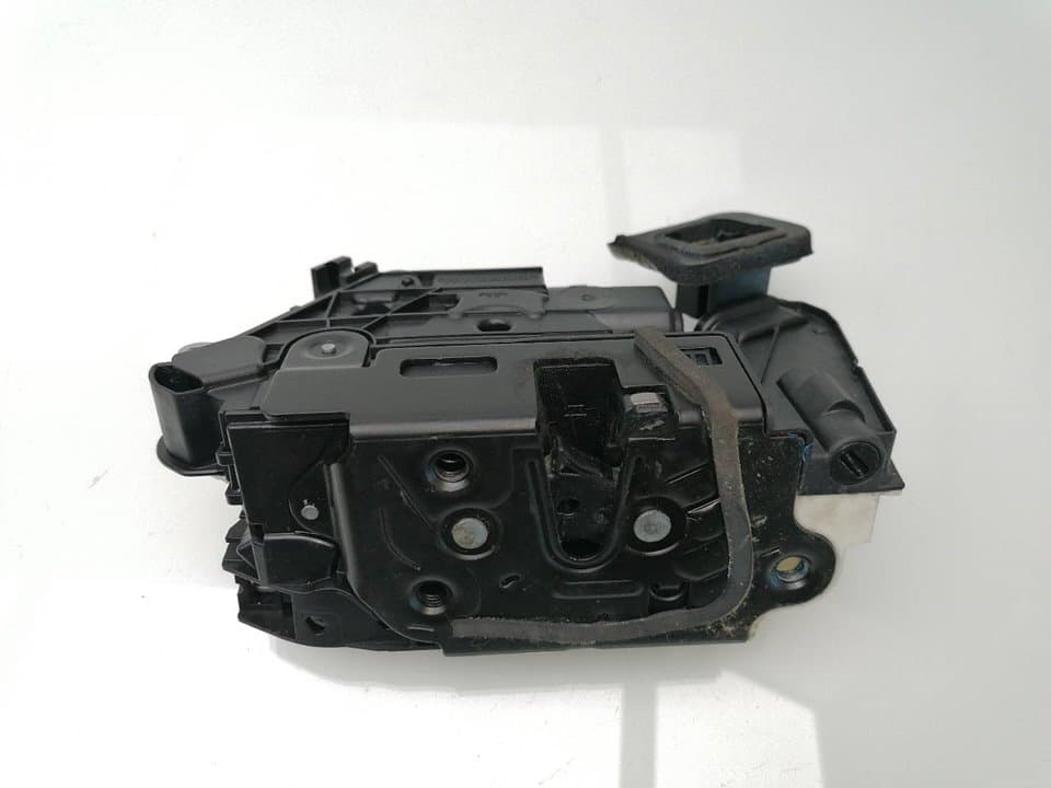 Cerradura puerta delantera derecha SKODA RAPID