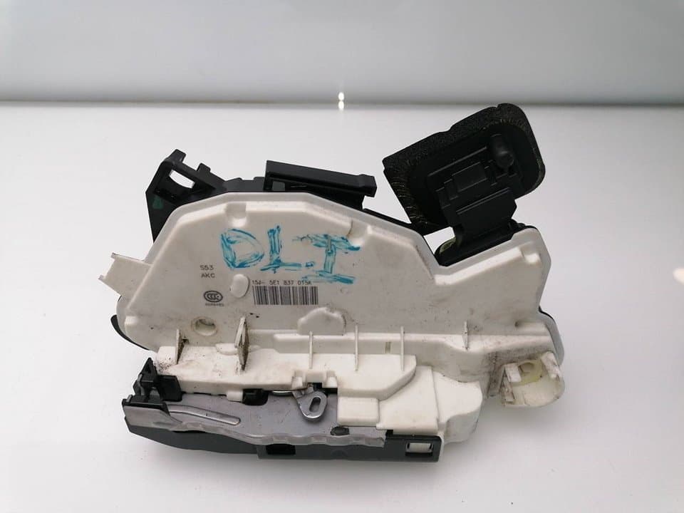 Cerradura puerta delantera izquierda SKODA RAPID 2
