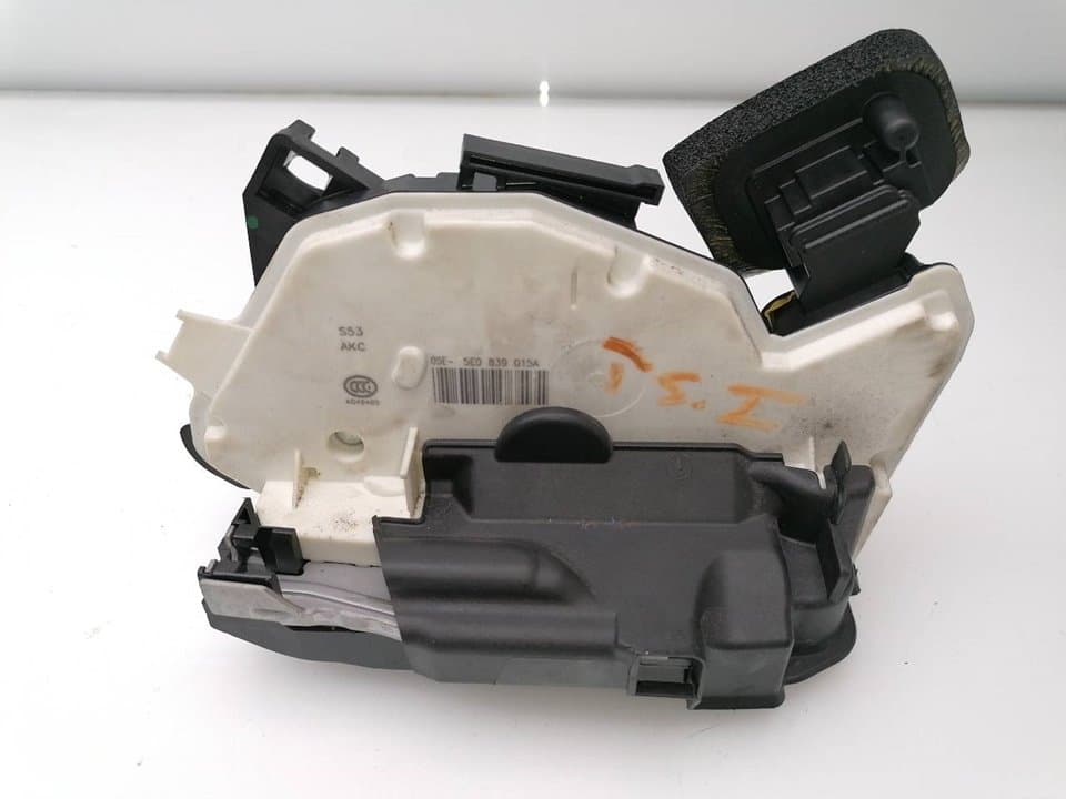 Cerradura puerta trasera izquierda SKODA RAPID 2