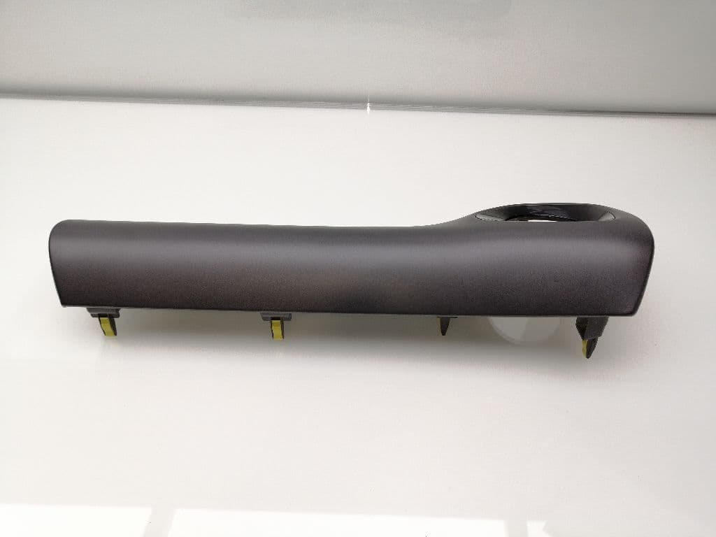 Plastico TOYOTA AYGO 4