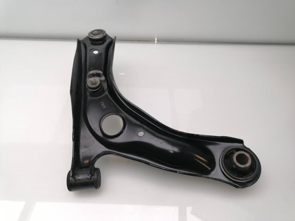 Brazo suspension inferior delantero izquierdo TOYOTA AYGO 2