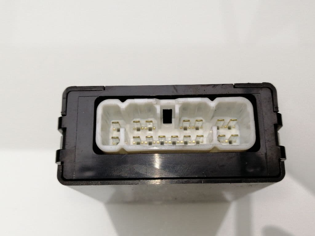 Modulo electronico TOYOTA COROLLA (E12) 2