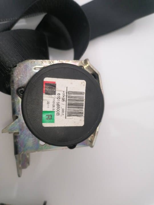 Cinturon seguridad delantero derecho FORD KUGA 3