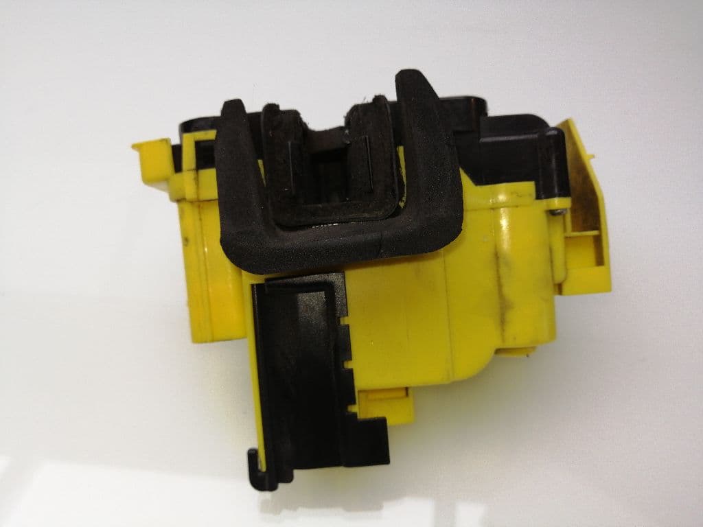 Cerradura puerta lateral derecha FIAT FIORINO 4