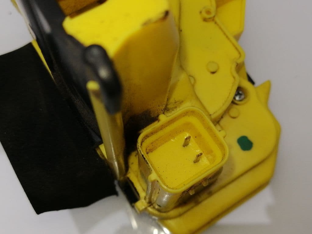 Cerradura puerta lateral derecha FIAT FIORINO 2