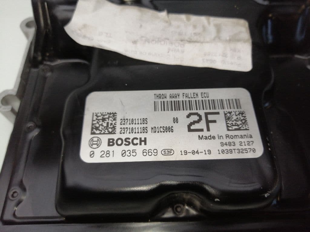 Centralita motor uce RENAULT MEGANE IV BERLINA 5P 3