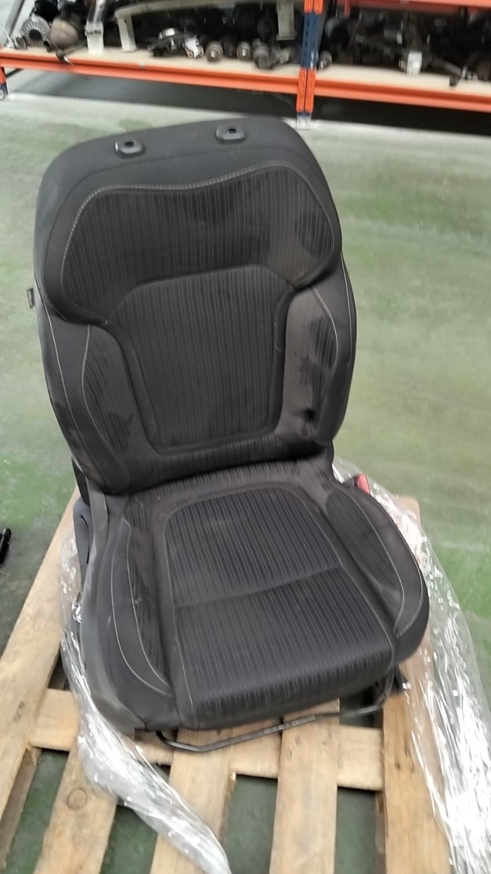 Asiento delantero derecho RENAULT MEGANE IV BERLINA 5P