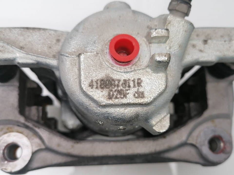 Recambio RENAULT MEGANE IV BERLINA 5P ref. 410007011R 3