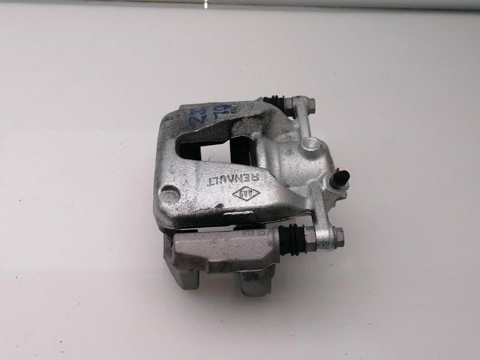 Recambio RENAULT MEGANE IV BERLINA 5P ref. 410109136R