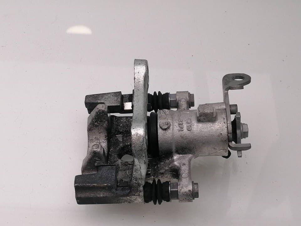 Recambio RENAULT MEGANE IV BERLINA 5P ref. 440002995R 2