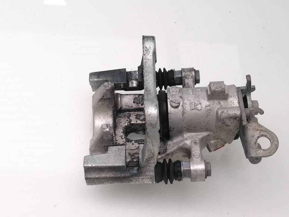 Recambio RENAULT MEGANE IV BERLINA 5P ref. 440105215R 3