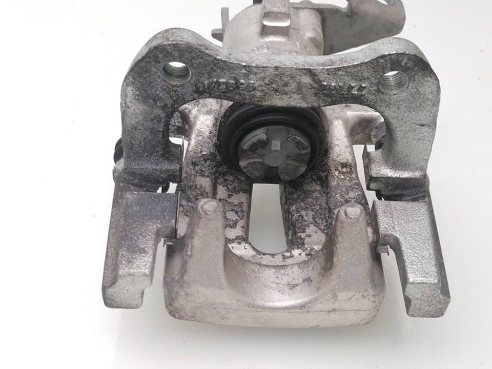 Recambio RENAULT MEGANE IV BERLINA 5P ref. 440105215R 2