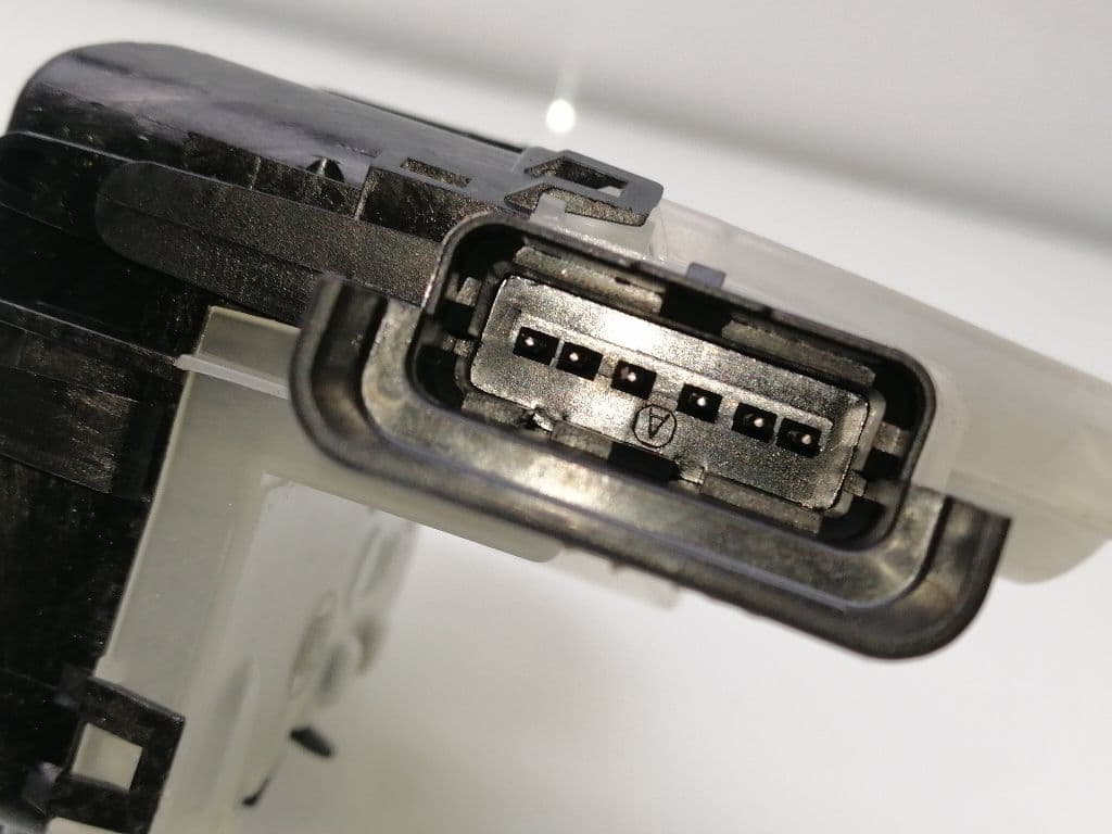 Cerradura puerta delantera izquierda PEUGEOT RIFTER 2