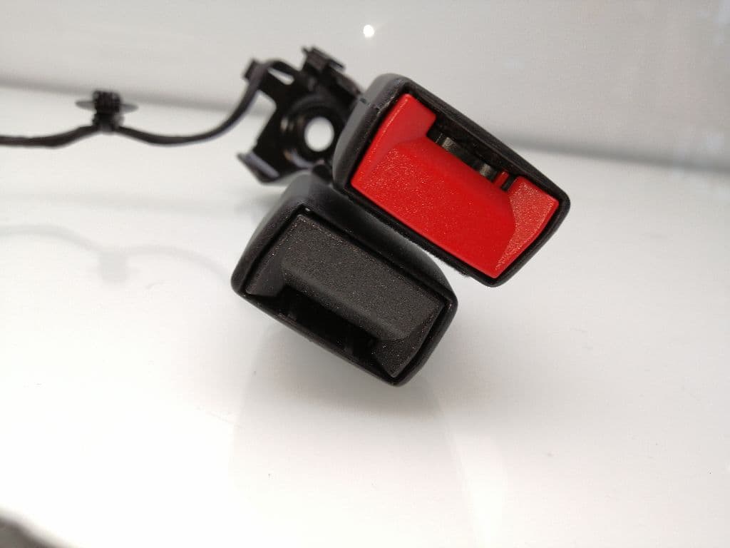 Recambio PEUGEOT RIFTER ref. 98219819XX03 2