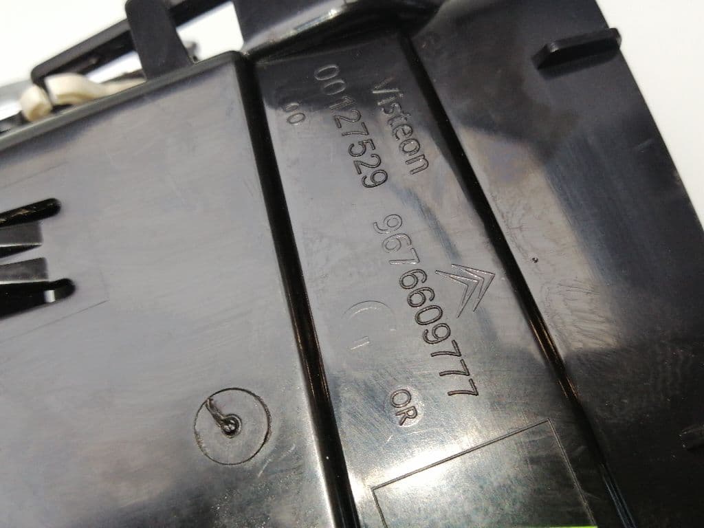 Plastico CITROEN C4 BERLINA 4