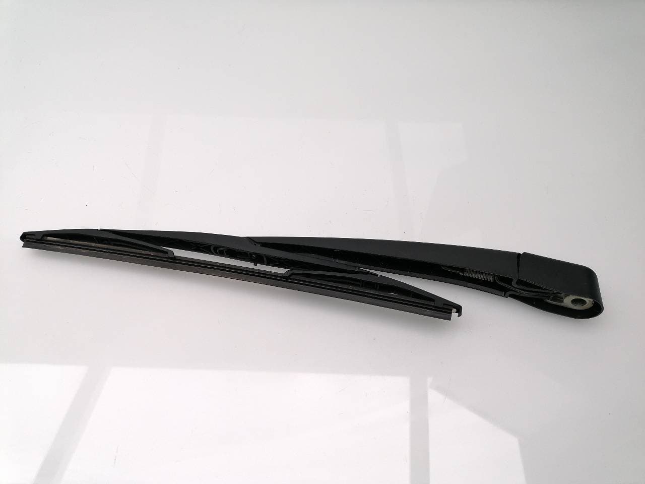 Brazo limpia trasero OPEL ADAM 2