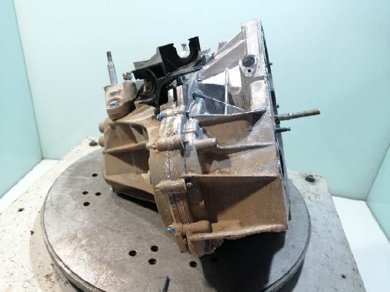 Caja cambios DACIA DUSTER 3