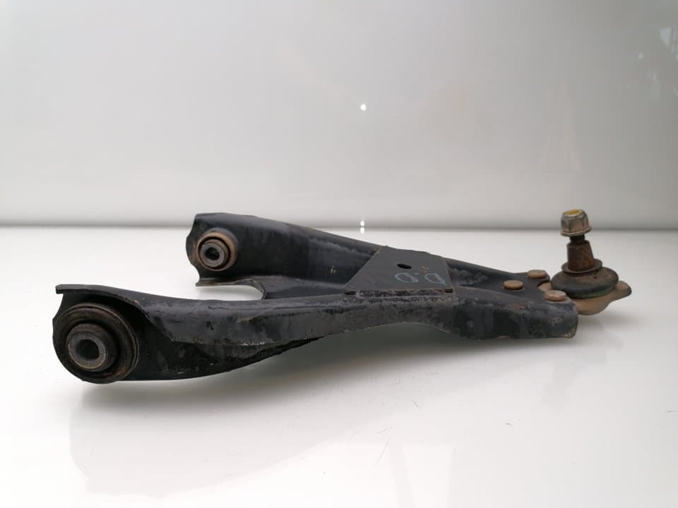 Brazo suspension inferior delantero derecho DACIA DUSTER 2
