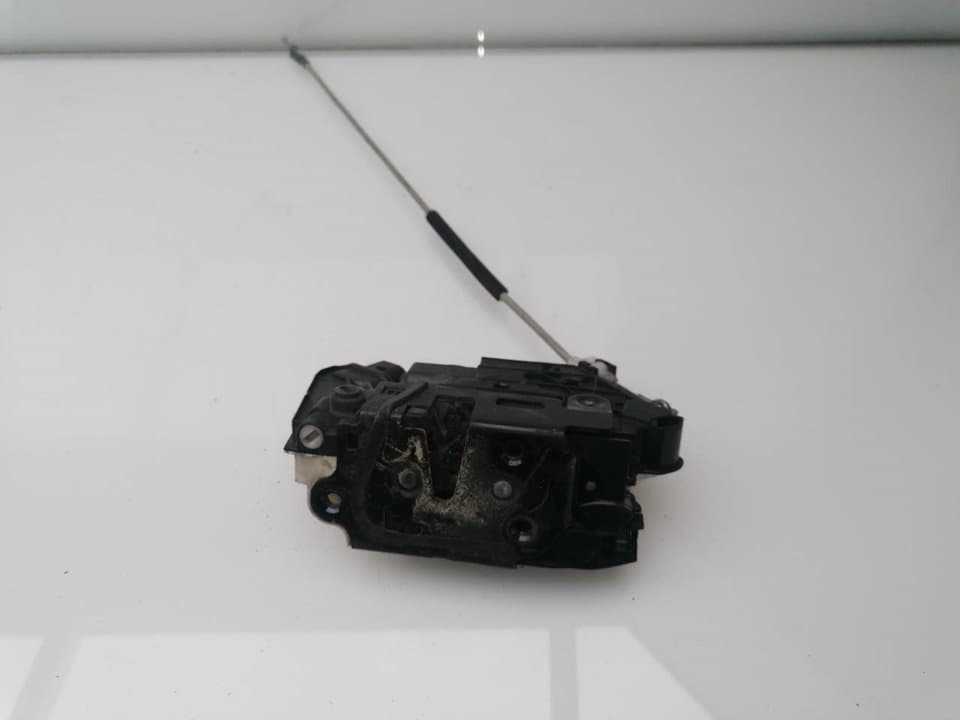 Cerradura puerta trasera izquierda SEAT IBIZA SC (6J1) 3